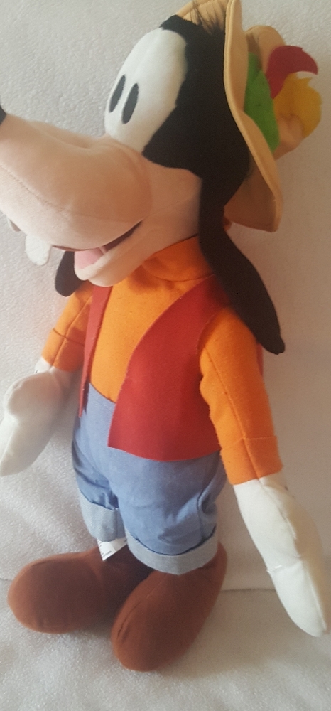 Goofy stuffed doll